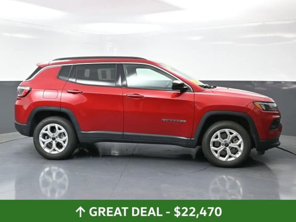 Used 2025 Jeep Compass Latitude