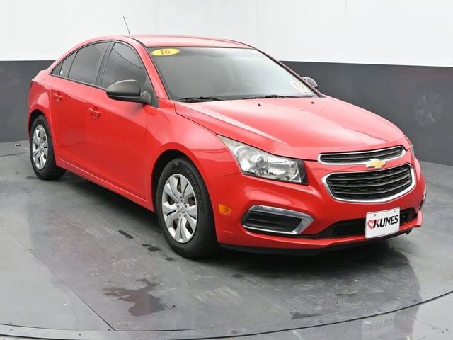 Used 2016 Chevrolet Cruze Limited LS with VIN 1G1PC5SH8G7199802 for sale in Delavan, WI