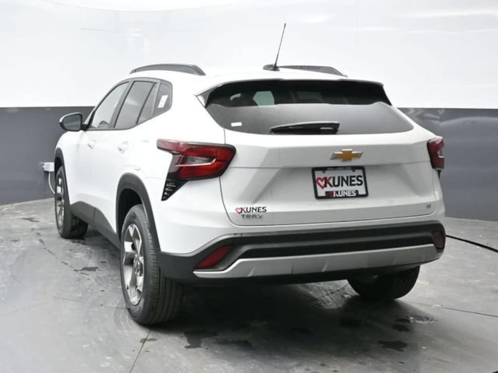 New 2026 Chevrolet Trax LT SUV