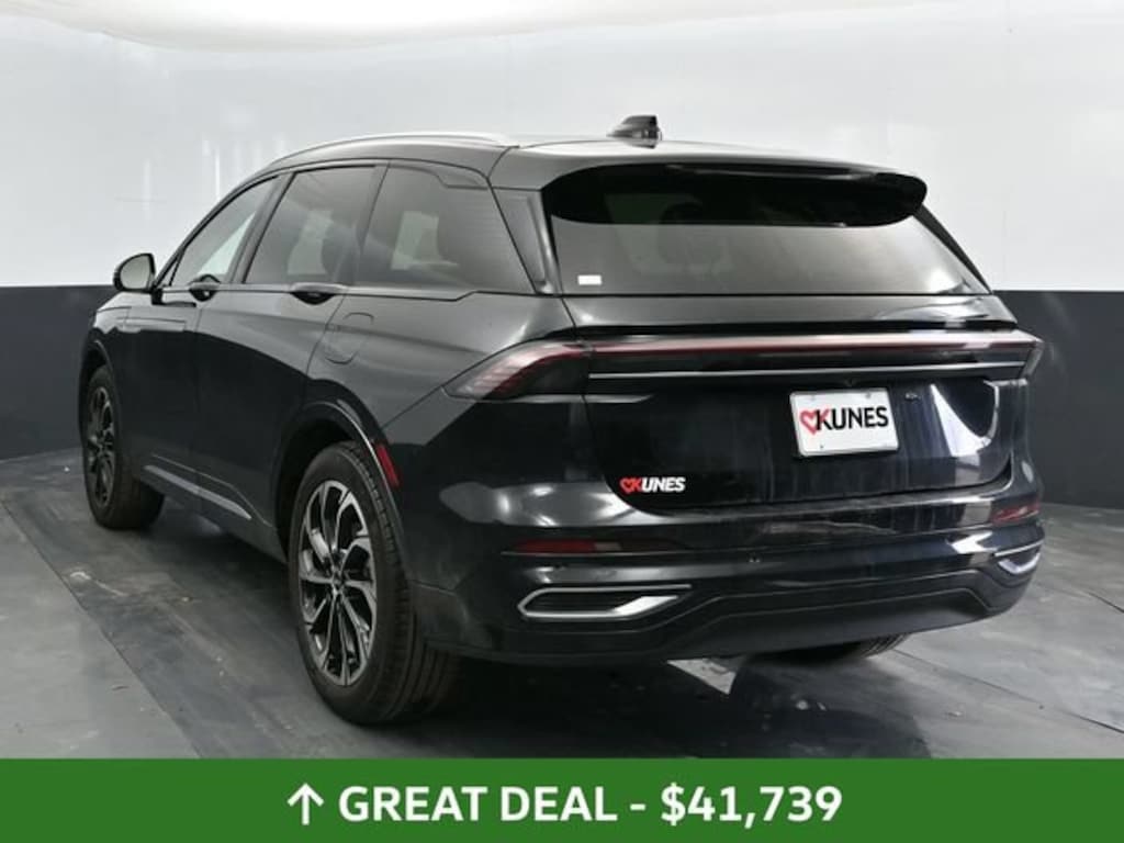 Used 2024 Lincoln Nautilus Reserve