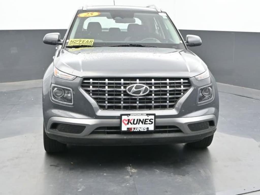 Used 2025 Hyundai Venue SEL