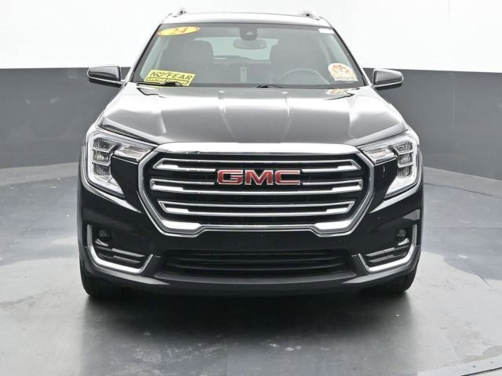 Used 2024 GMC Terrain SLT SUV