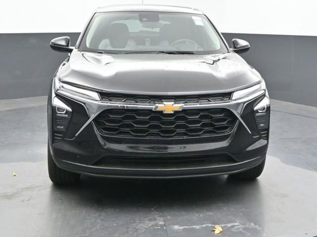 New 2026 Chevrolet Trax LS SUV