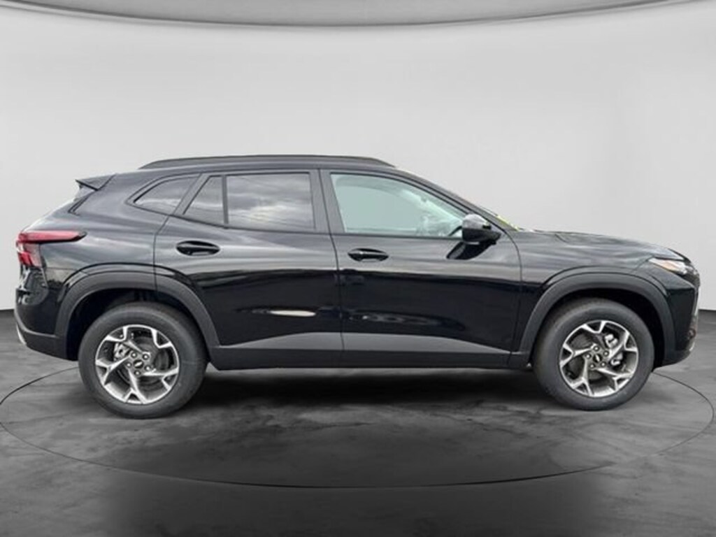 New 2026 Chevrolet Trax LT SUV