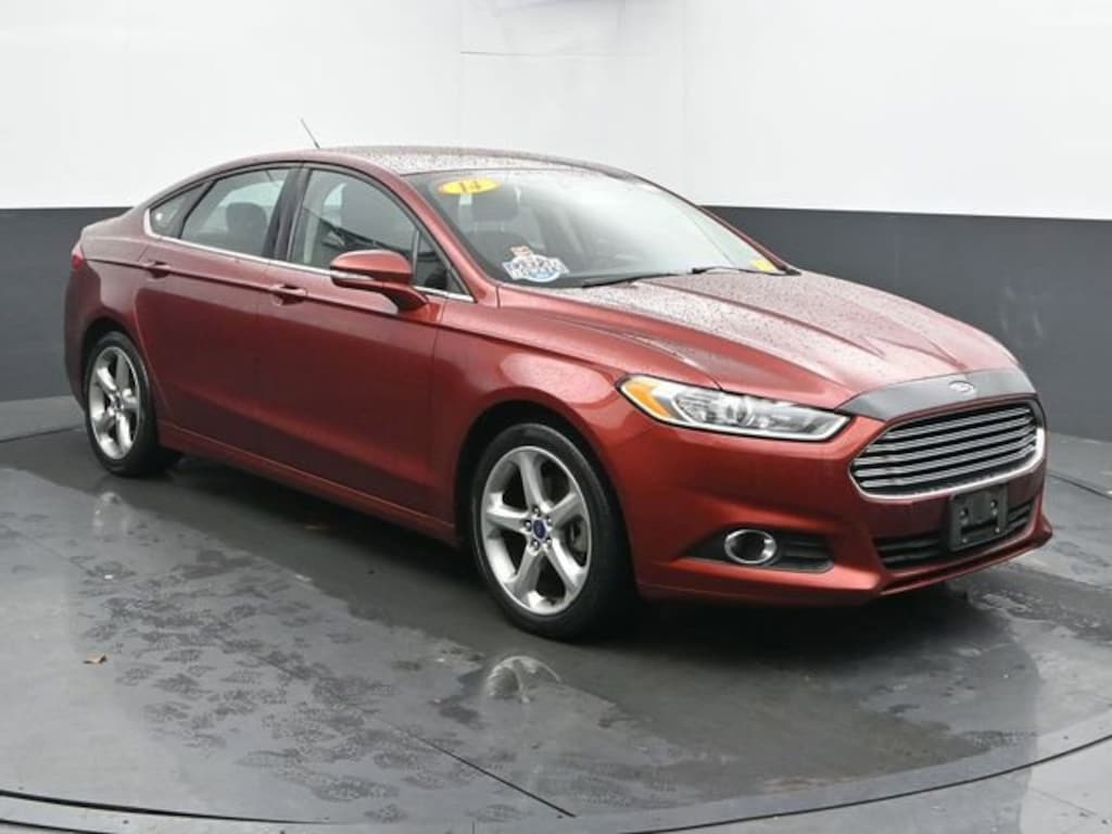 Used 2014 Ford Fusion SE