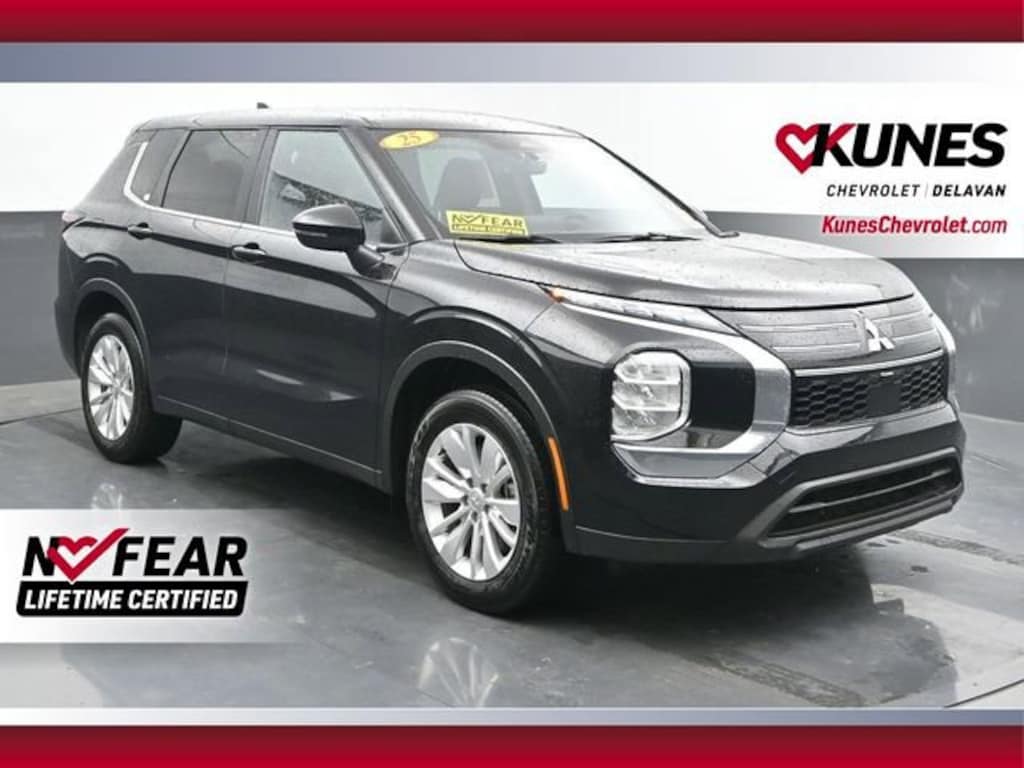 Used 2025 Mitsubishi Outlander ES