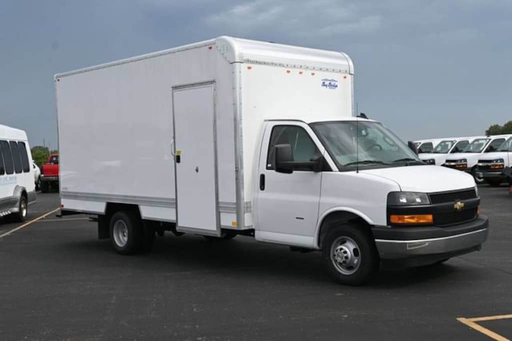 New 2026 Chevrolet Express Cutaway 3500 1WT Cutaway Van