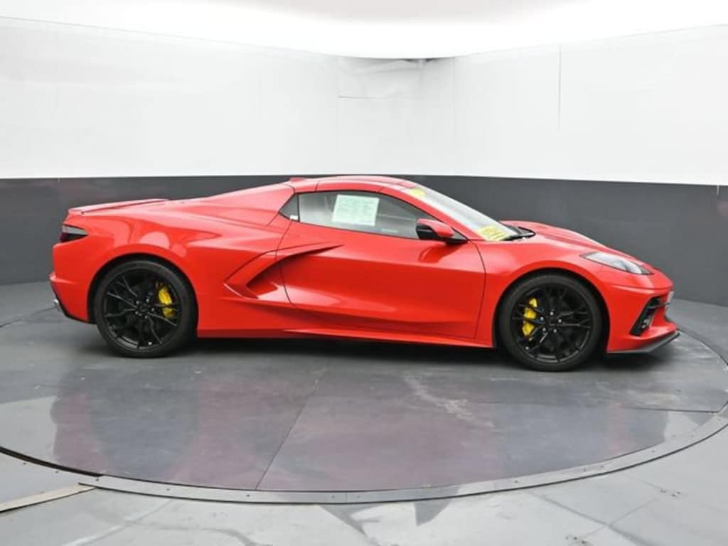 Used 2025 Chevrolet Corvette Stingray 2LT Performance