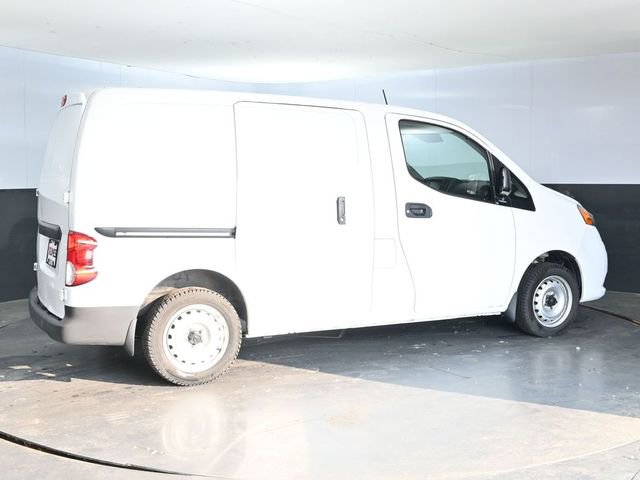 2021 Nissan NV200 S photo 2