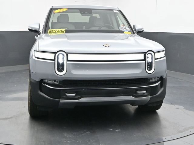 2022 Rivian R1T Adventure photo 2