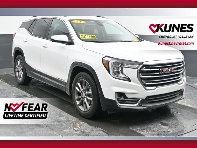 2024 GMC Terrain SLT's photo