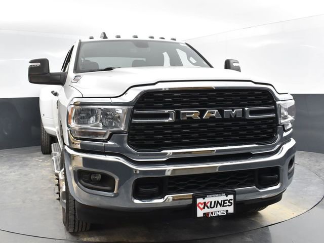 2023 Ram 3500 Big Horn photo 3