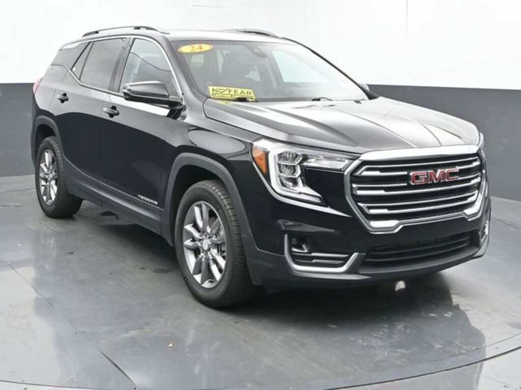 Used 2024 GMC Terrain SLT SUV