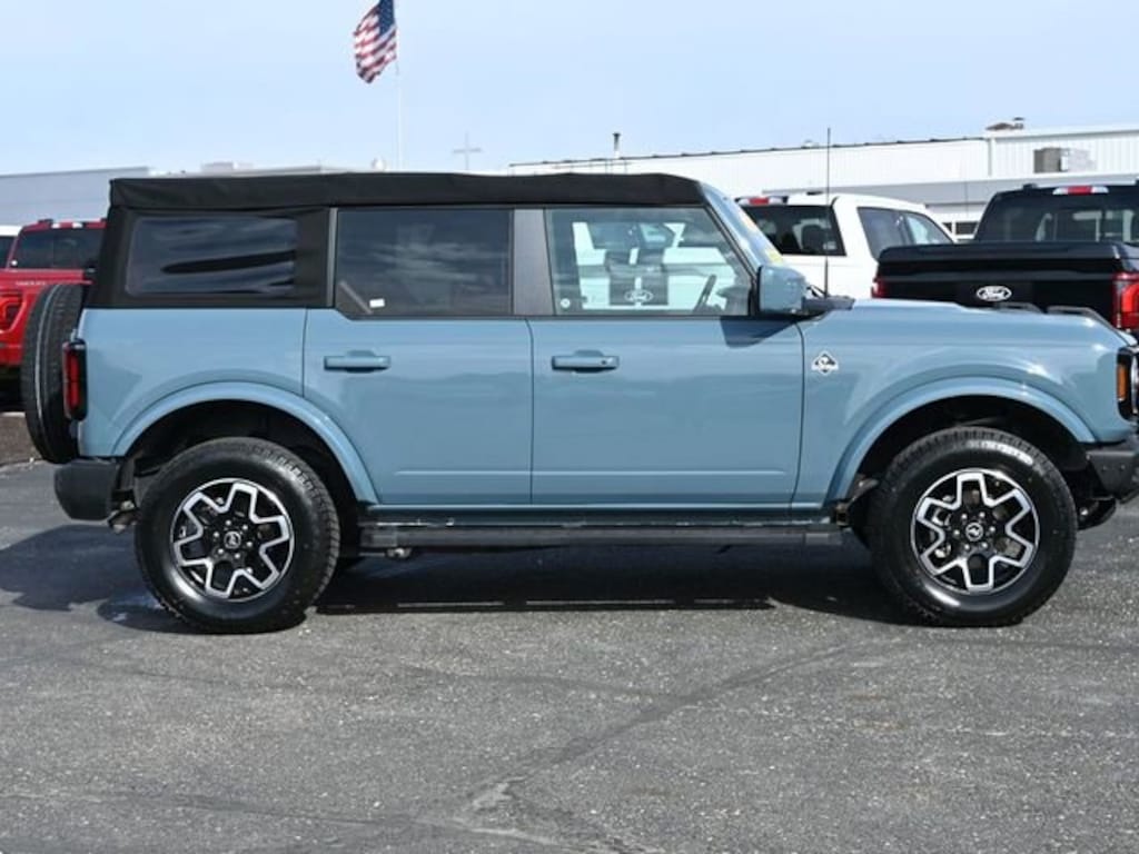 Used 2022 Ford Bronco Base