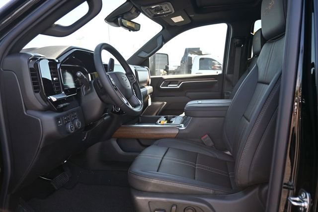 2026 Chevrolet Silverado 3500HD High Country - Photo 15