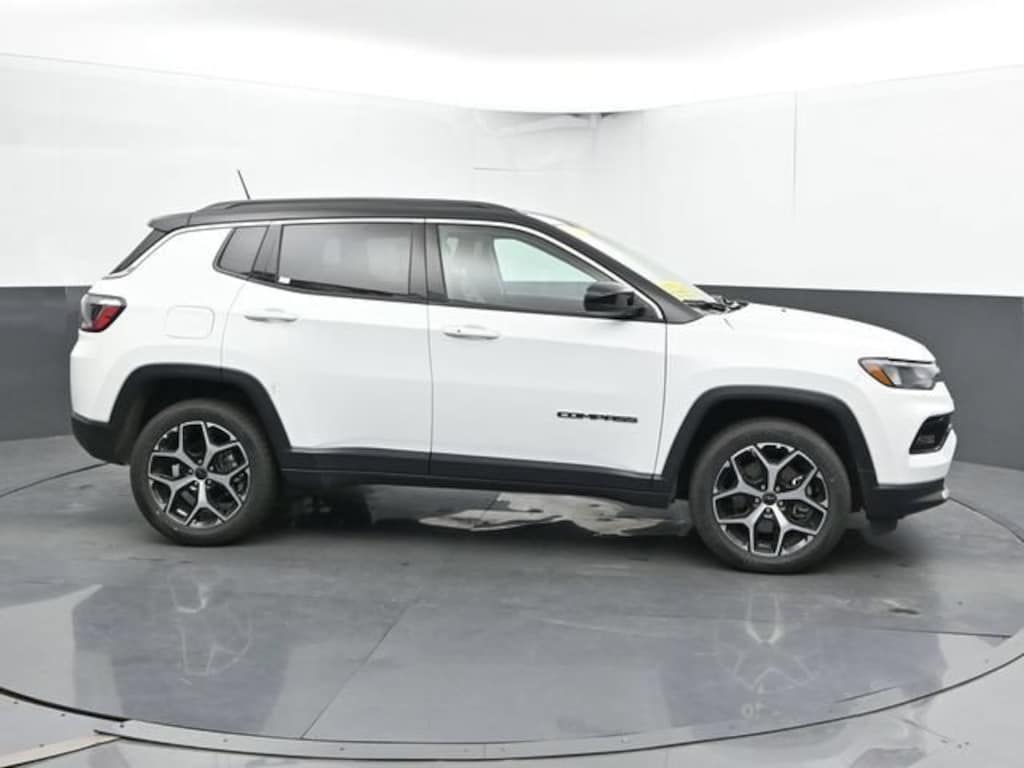 Used 2025 Jeep Compass Limited