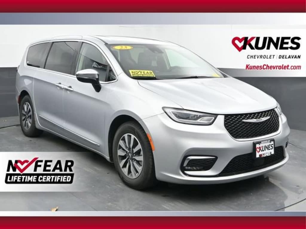Used 2023 Chrysler Pacifica Hybrid Limited