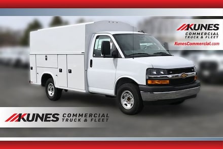 2024 Chevrolet Express Cutaway 3500 1WT Cutaway Van