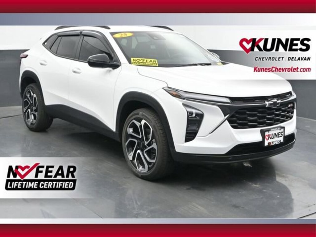 Used 2025 Chevrolet Trax 2RS SUV