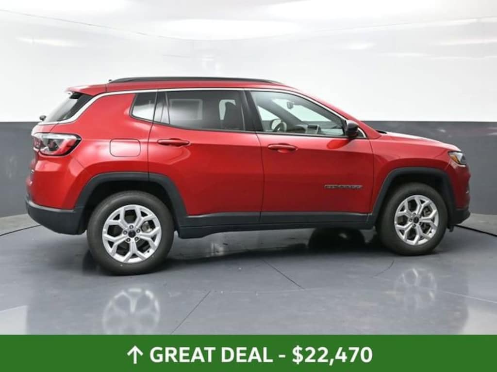 Used 2025 Jeep Compass Latitude