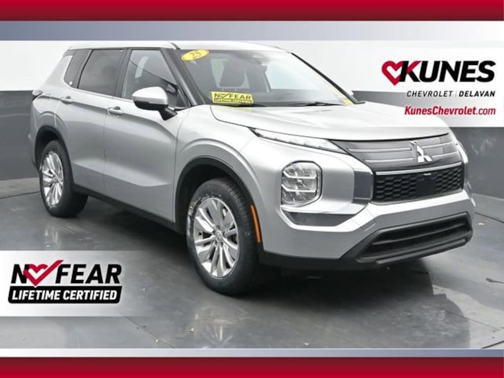 Used 2025 Mitsubishi Outlander ES