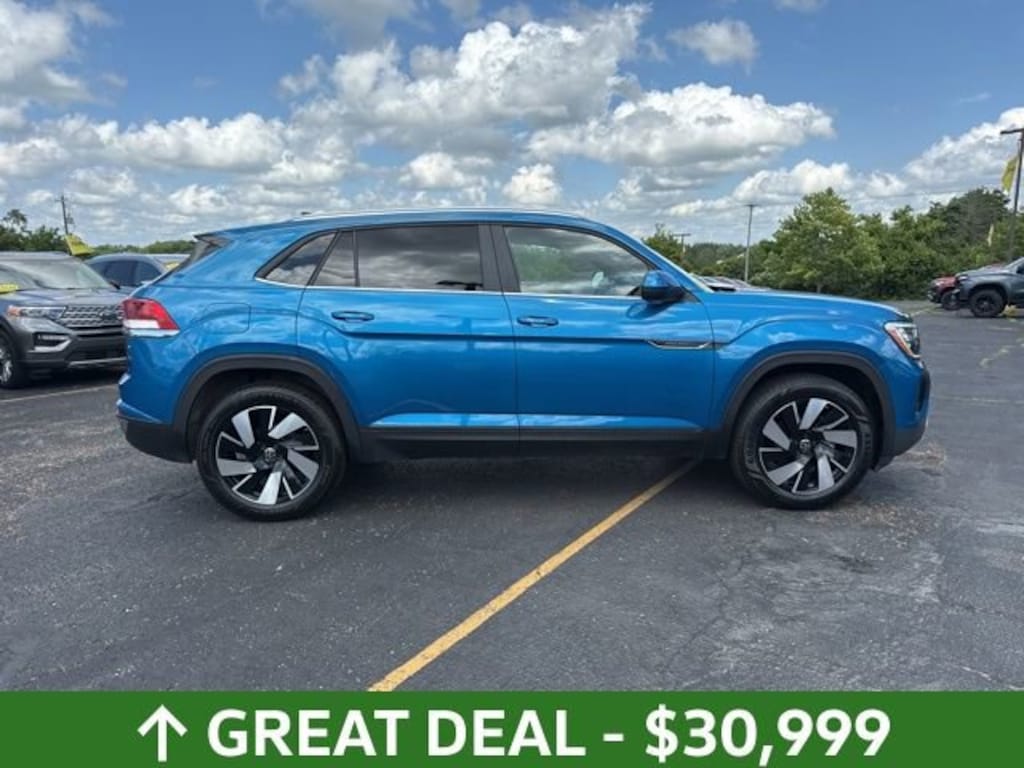 Used 2024 Volkswagen Atlas Cross Sport 2.0T SE w/Technology
