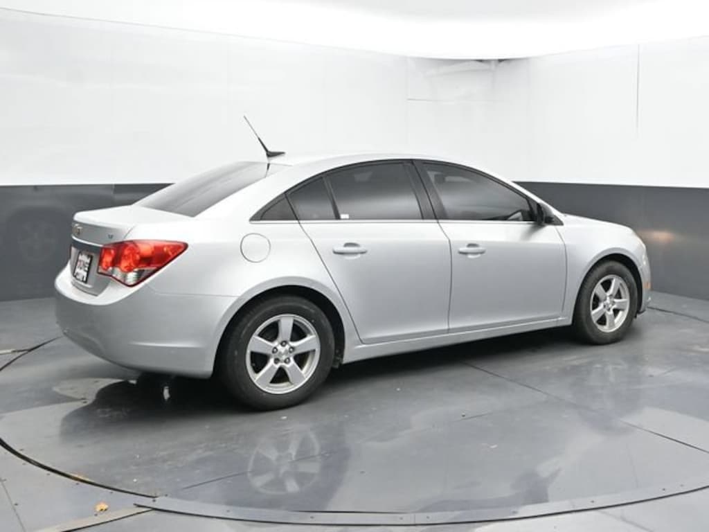 Used 2011 Chevrolet Cruze LT w/1LT Car