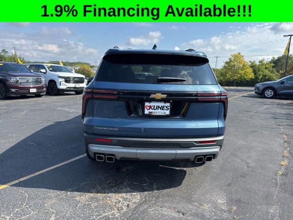 New 2025 Chevrolet Traverse LT SUV
