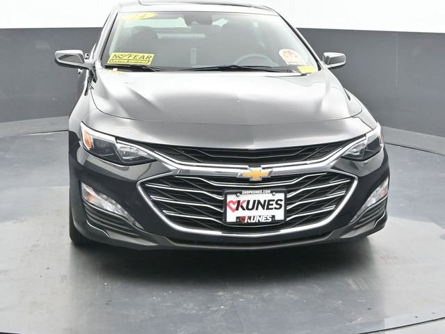 2024 Chevrolet Malibu 1LT photo 3