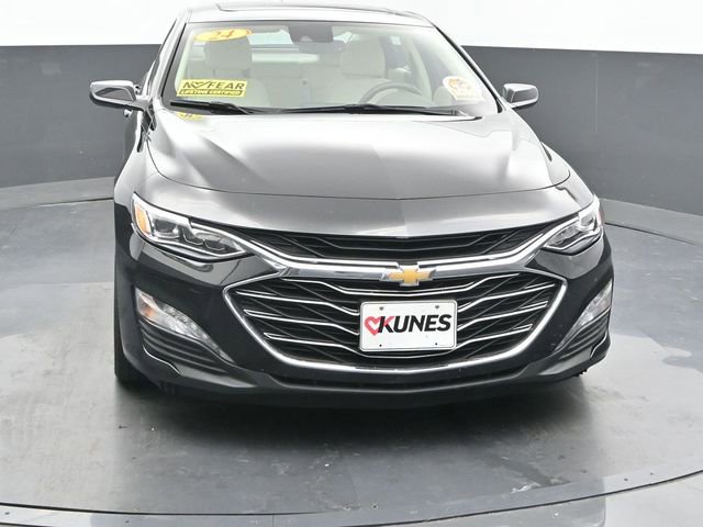 2024 Chevrolet Malibu Premier 2LT photo 3