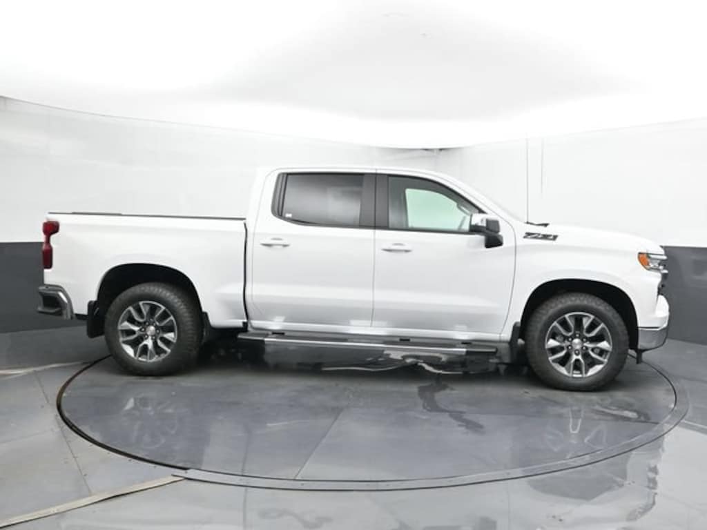 New 2026 Chevrolet Silverado 1500 LT Truck