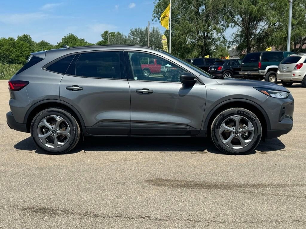 Used 2025 Ford Escape ST-Line