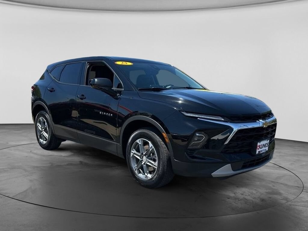 Used 2025 Chevrolet Blazer 2LT SUV
