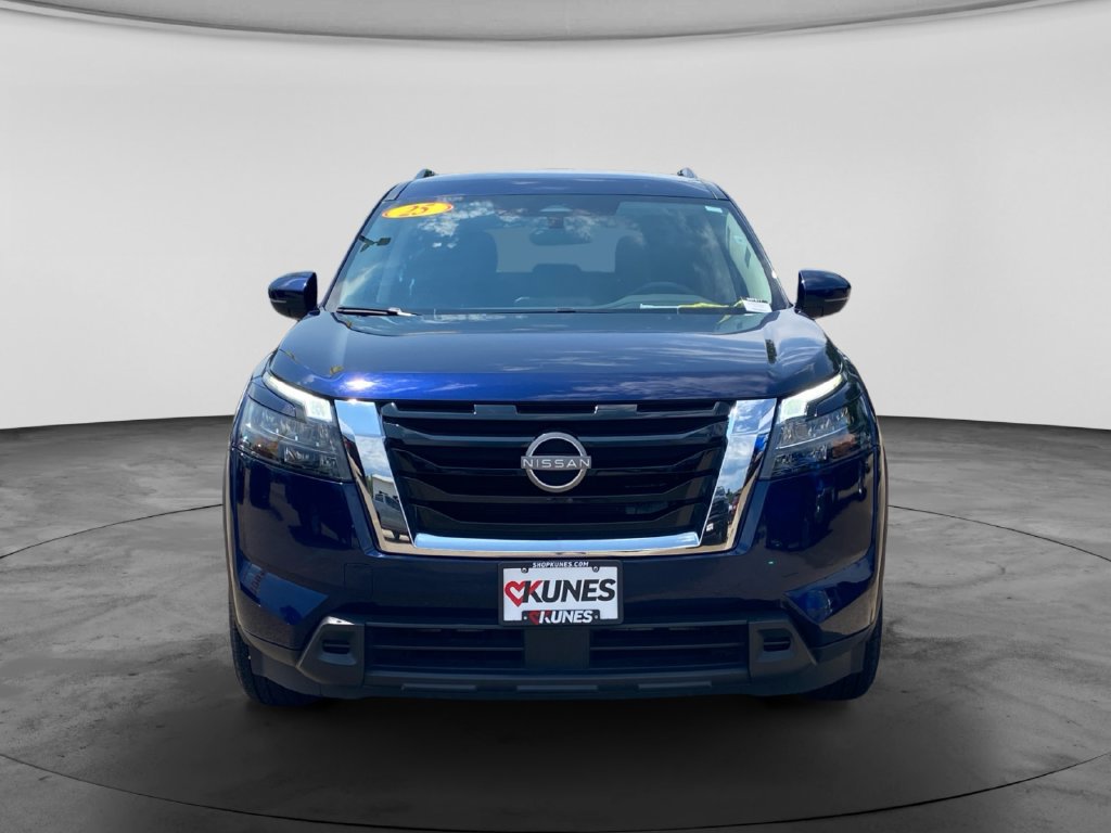 Used 2025 Nissan Pathfinder SV