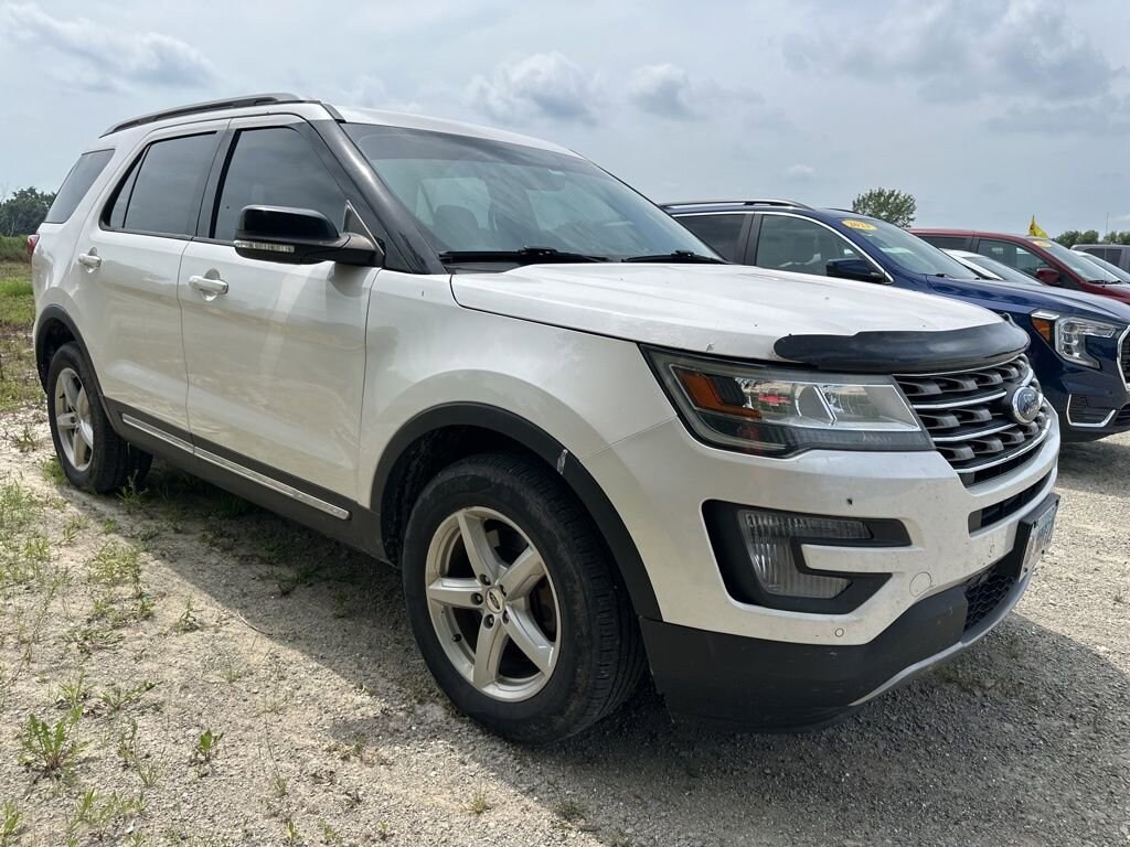 Used 2017 Ford Explorer XLT