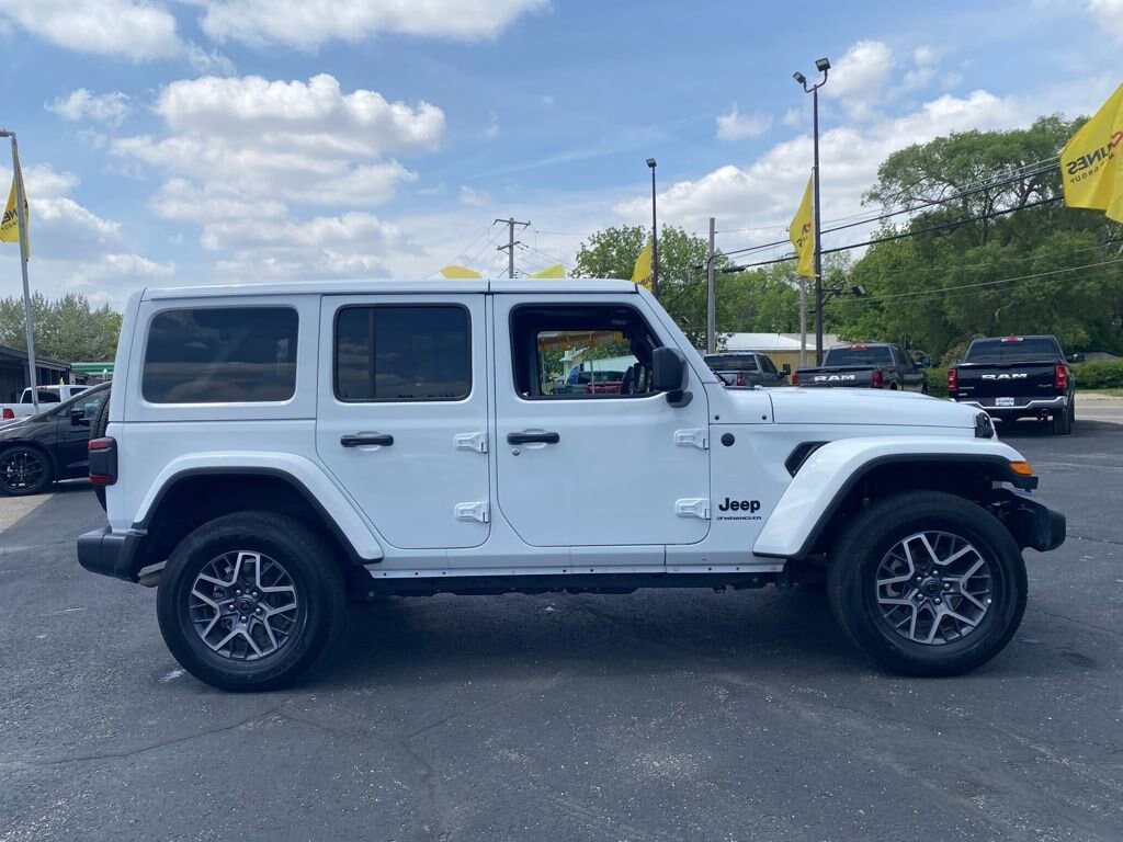 Used 2025 Jeep Wrangler Sahara