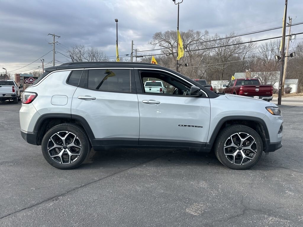 Used 2025 Jeep Compass Limited