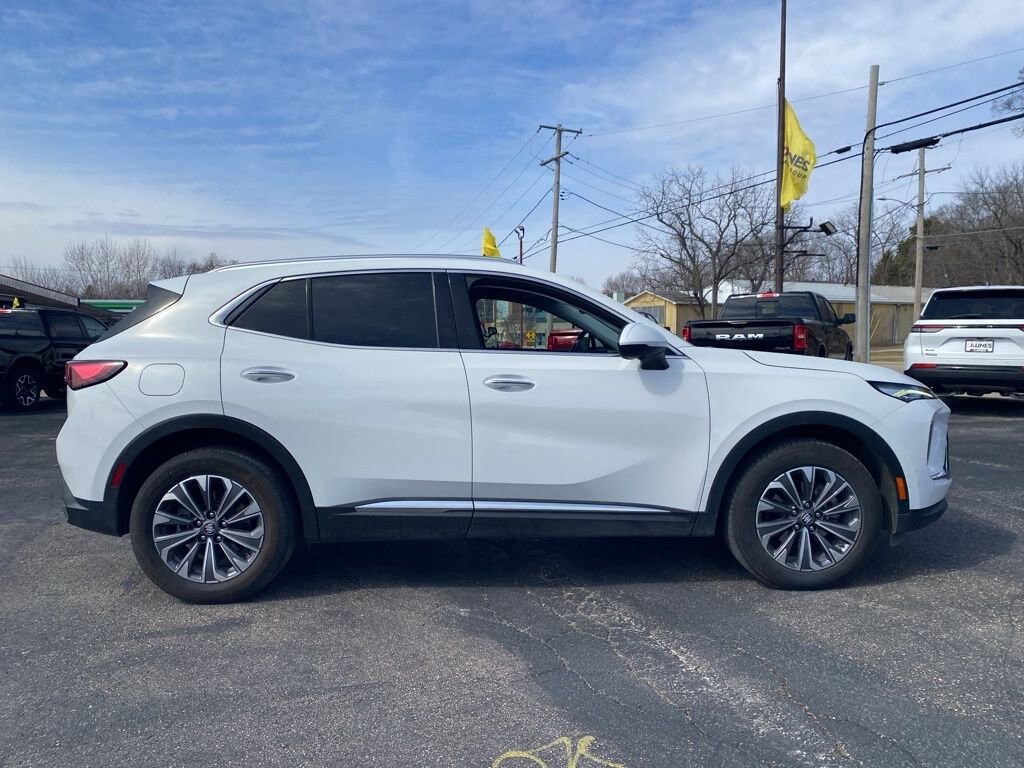 Used 2024 Buick Envision Preferred SUV