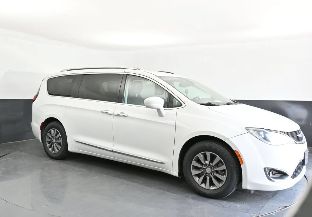 Used 2020 Chrysler Pacifica Touring L Plus