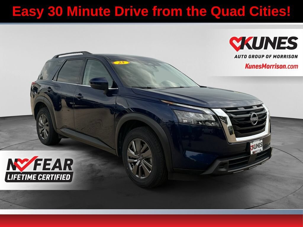 Used 2025 Nissan Pathfinder SV