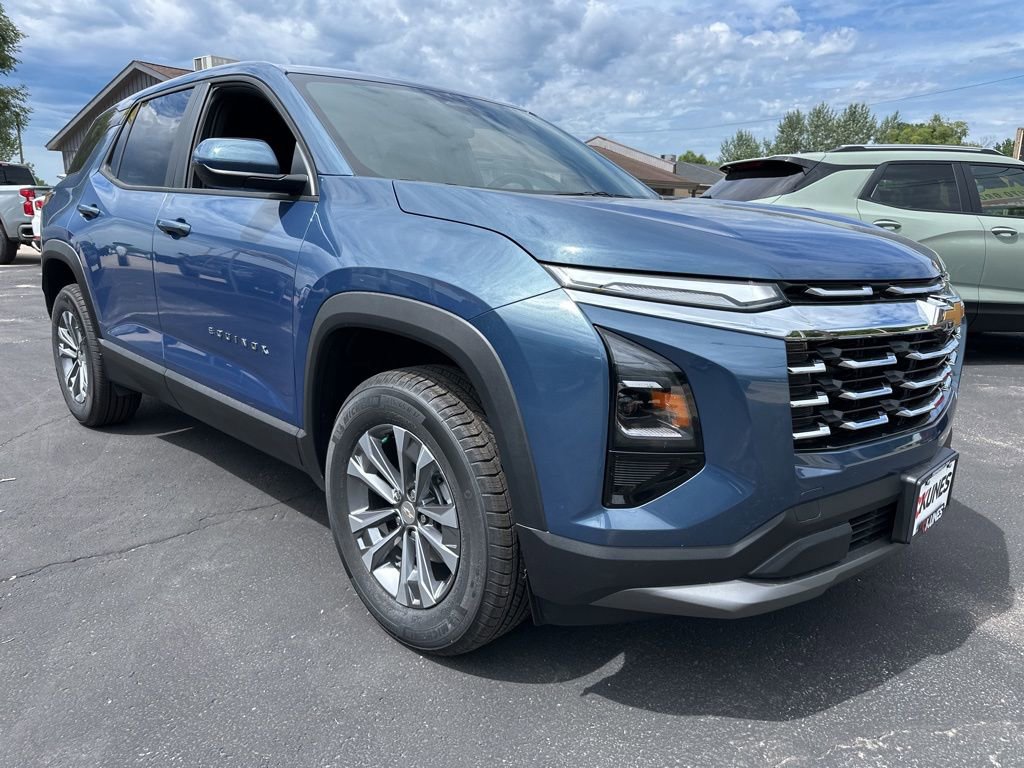 2026 Chevrolet Equinox LT photo 2