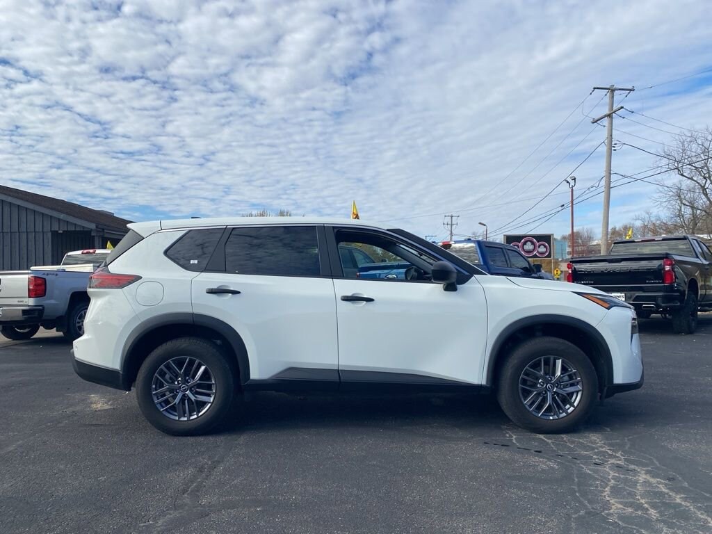 Used 2024 Nissan Rogue S
