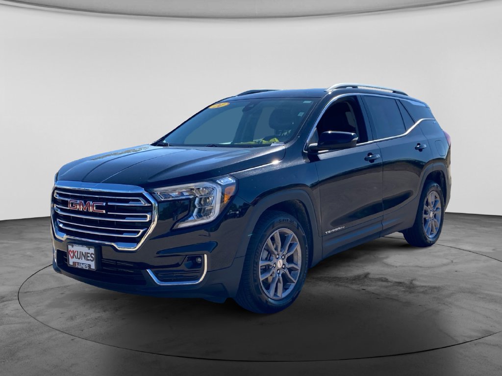 Used 2024 GMC Terrain SLT SUV