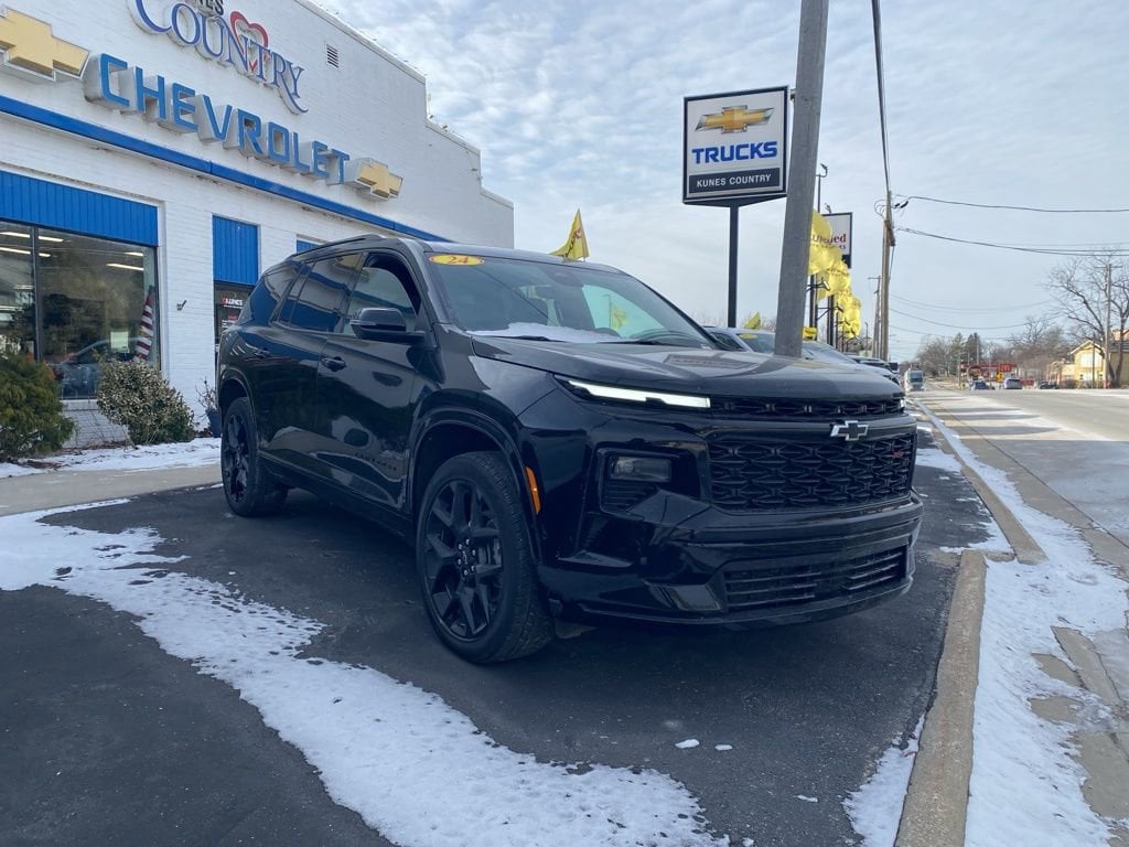Used 2024 Chevrolet Traverse RS SUV