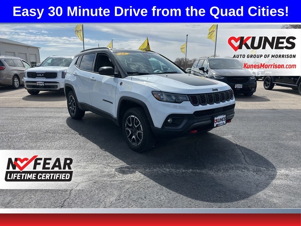 Used 2025 Jeep Compass Trailhawk SUV