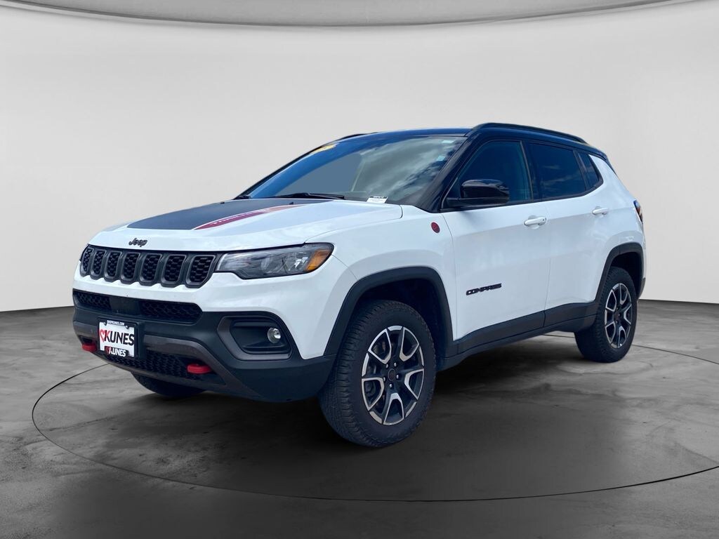 Used 2025 Jeep Compass Trailhawk SUV
