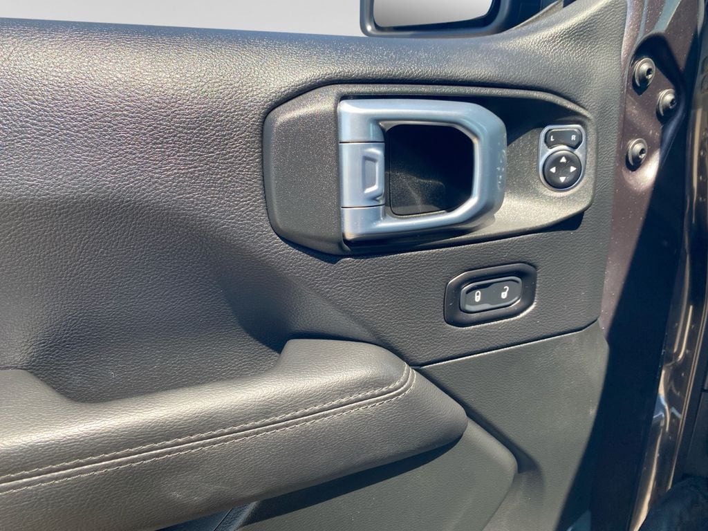 2021 Jeep Wrangler Unlimited Sahara Altitude - Photo 19