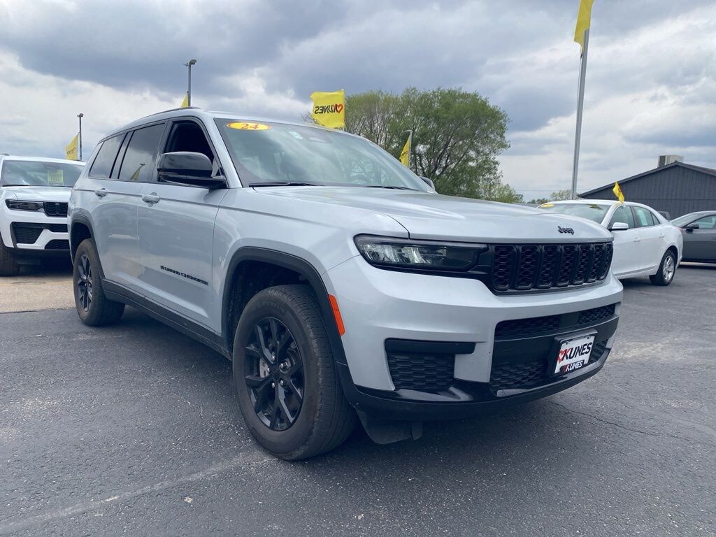 Used 2024 Jeep Grand Cherokee L Altitude SUV
