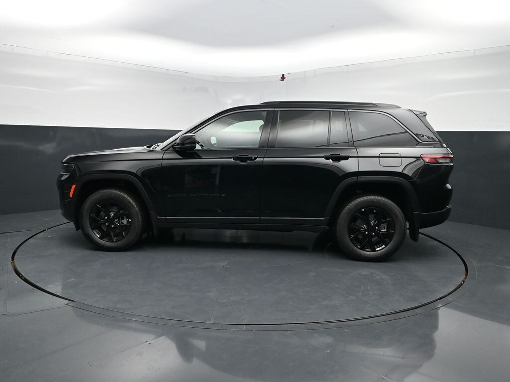 New 2026 Jeep Grand Cherokee Altitude Sport Utility