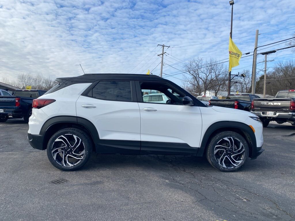 Used 2024 Chevrolet Trailblazer RS SUV